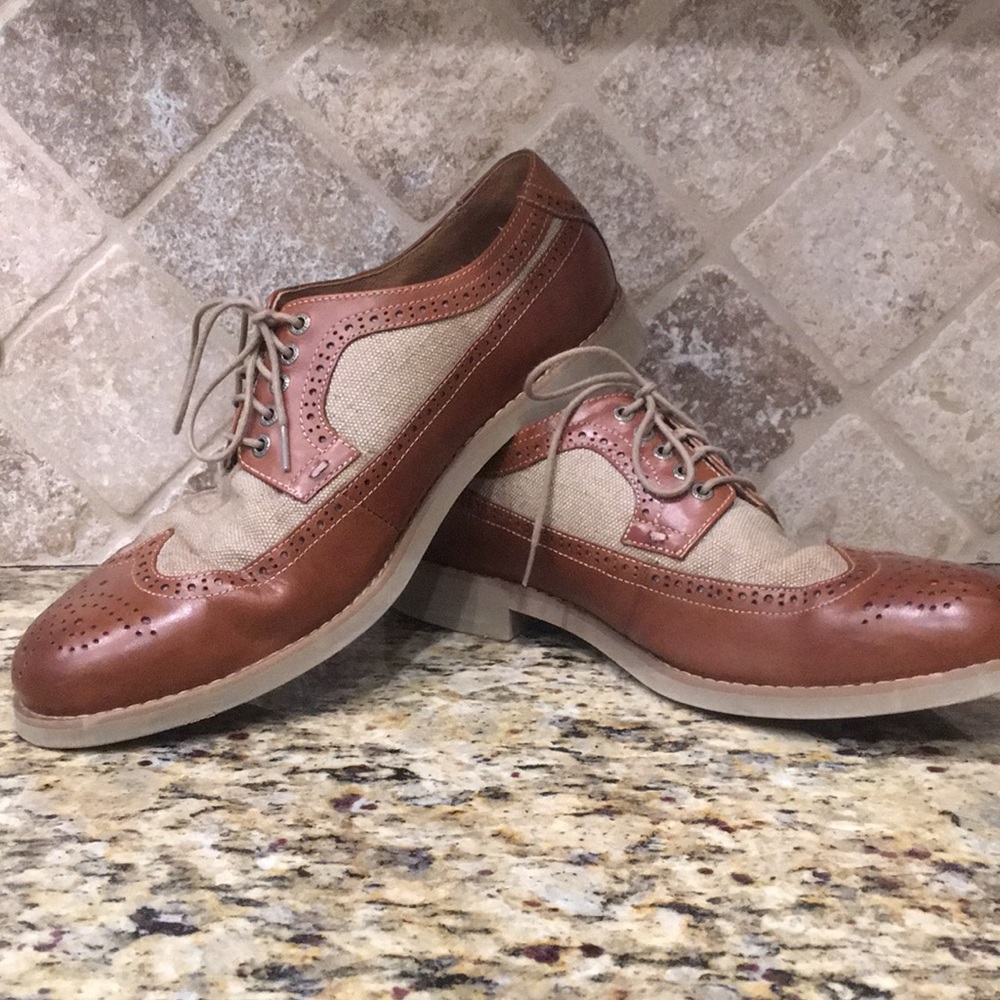 Johnston and Murphy Wing Tipped Dress Shoes -mens